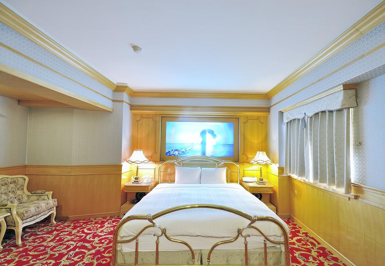 Karo Hotel Kaohsiung Esterno foto