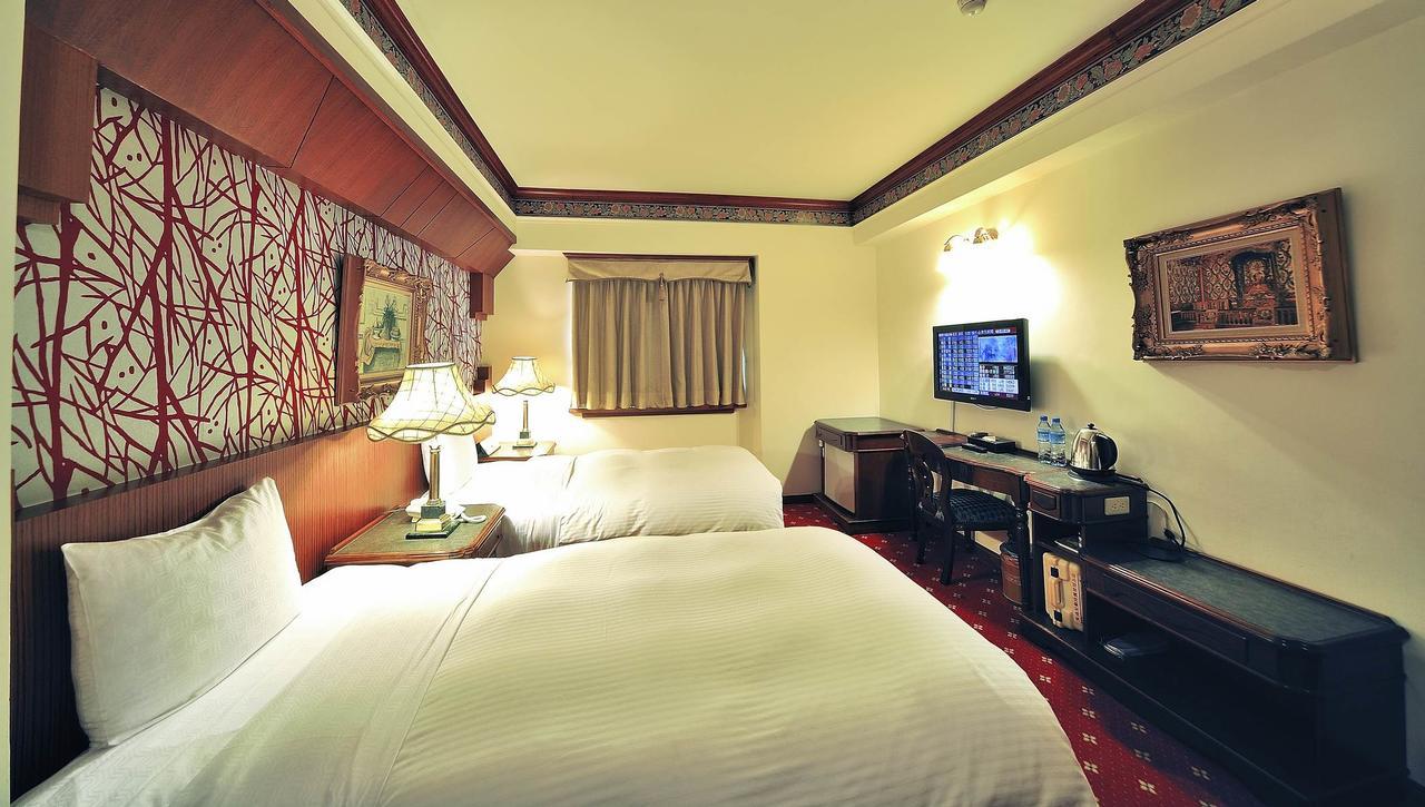 Karo Hotel Kaohsiung Esterno foto