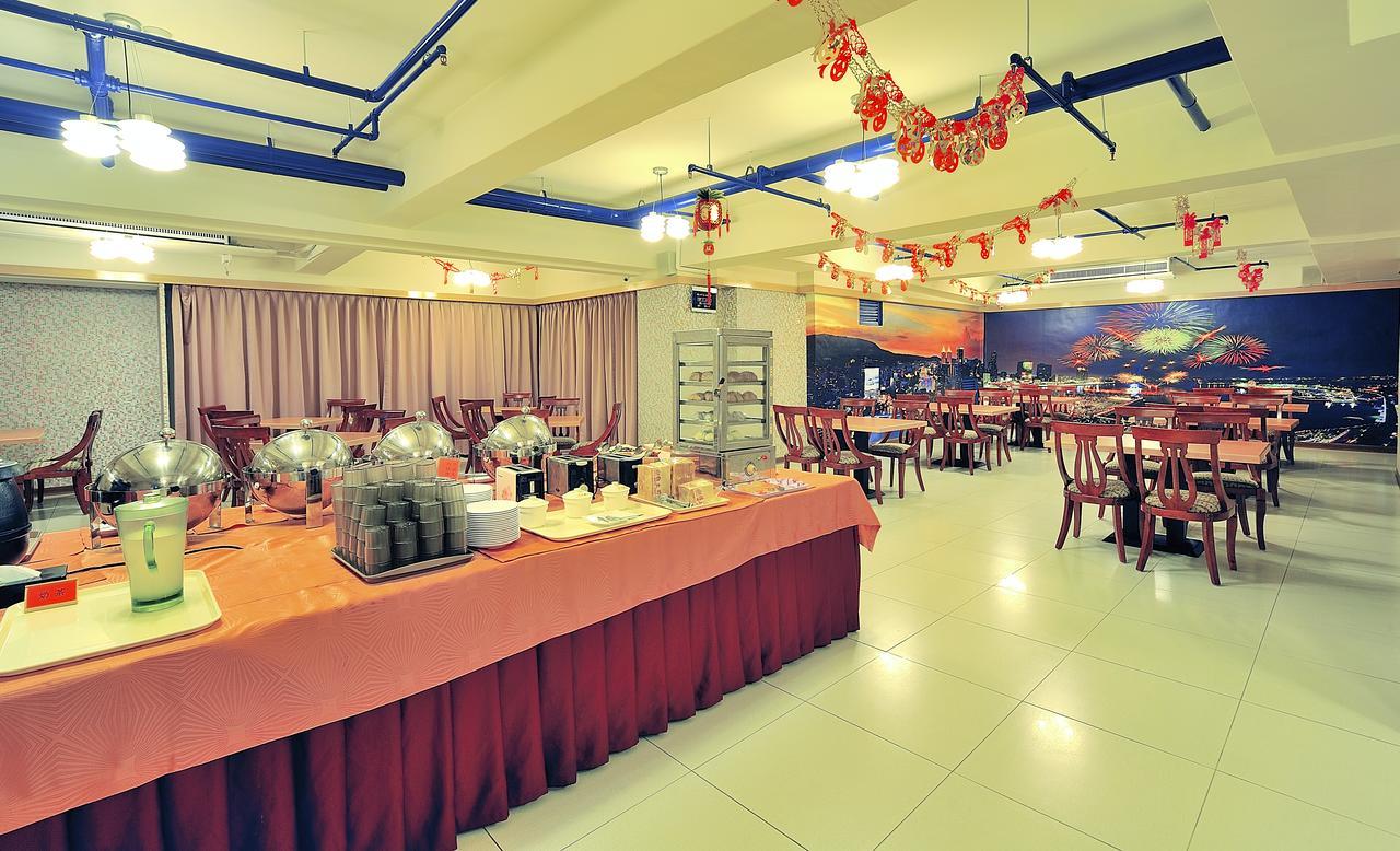 Karo Hotel Kaohsiung Esterno foto